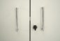 Preview: Schrank Artline 2 OH Detail Schloss und Griffe