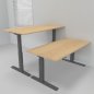 Preview: Doppelarbeitsplatz 163 x 160 cm HMK1 elektrisch höhenverstellbare Schreibtische Gestell Grafit Tischplatten Ahorn