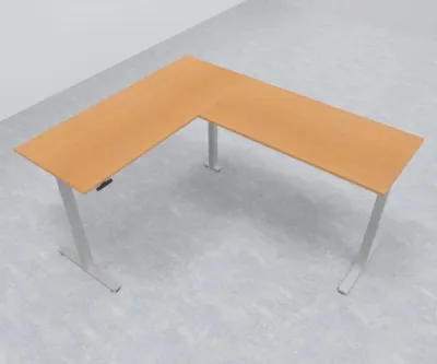 Elektrisch höhenverstellbarer Winkelschreibtisch 200 x 240 cm DSM Silber Buche
