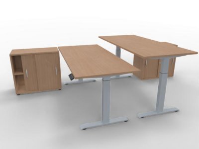 Doppelarbeitsplatz GEL1 mit elektrisch höhenverstellbaren Schreibtischen Gestell Silber Dekor Buche