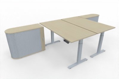 Doppelarbeitsplatz GER1 Schreibtische elektrisch höhenverstellbar mit Sideboards Dekor Ahorn