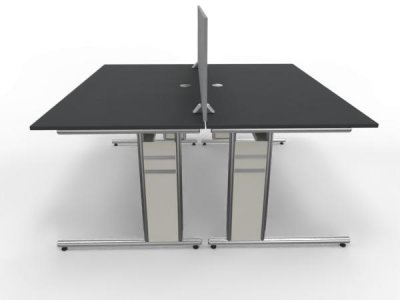 Doppelarbeitsplatz C1 160x160cm Form4 mit Tischtrennwand Anthrazit