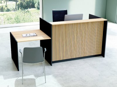 Empfangstheke up & down mit Anbautisch