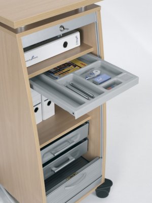 Mobiler Büroschrank Stehpult Detailansicht Utensilienauszug