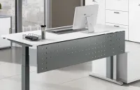 Knieraumblende für Schreibtisch 180 cm Anwendungsbeispiel