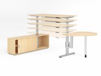 Komplettarbeitsplatz DSMB elektrisch höhenverstellbarer Schreibtisch mit Sideboard und Beratertisch Gestell Silber Dekor Ahorn