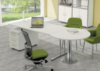 Schreibtisch Artline mit Beratertisch und Rollcontainer